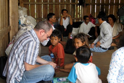 Dr Rob Fitzgerald and Cambodian children