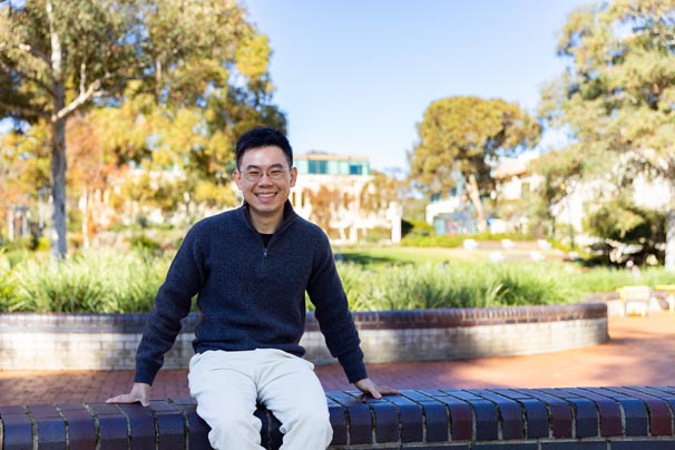 Tracking immunity through transformation: UC researcher awarded Max Day Fellowship for amphibian conservation research