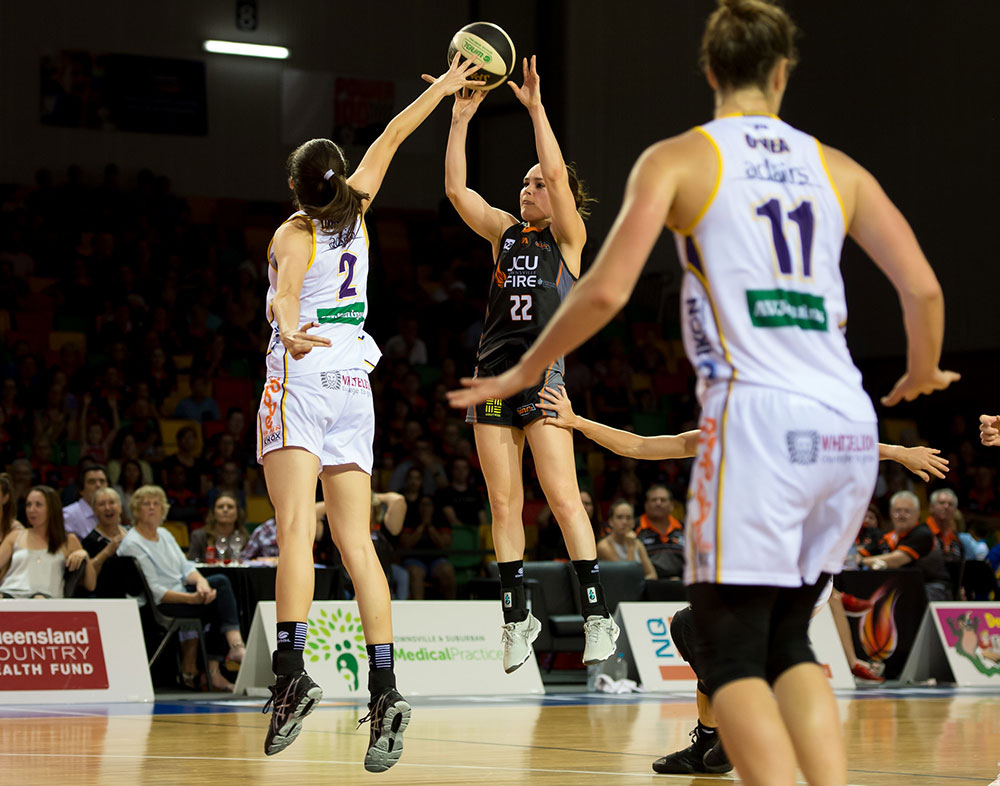 Image of Kelly Wilson playing for the Townsville Fire