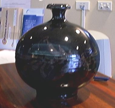Untitled Vase known as the Round Vase by Doug Lawrie