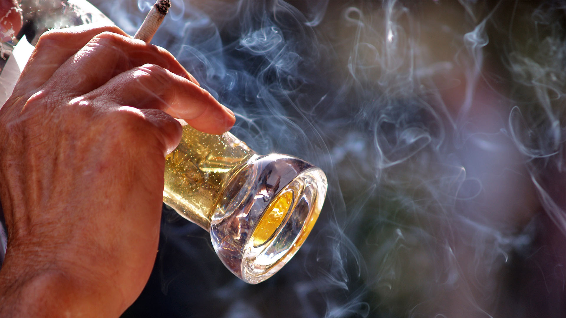 Australian Capital Territory (ACT) implements a ban on smoking