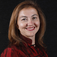 Dr Eleni Petraki