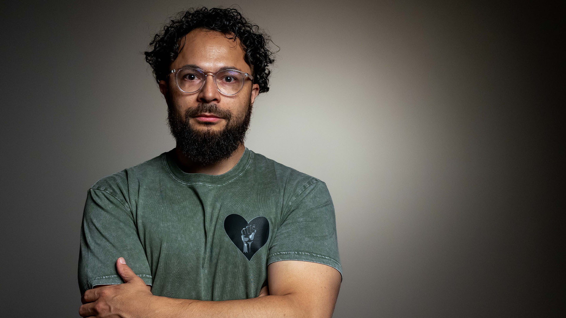 Associate Prof Ragian Maddox