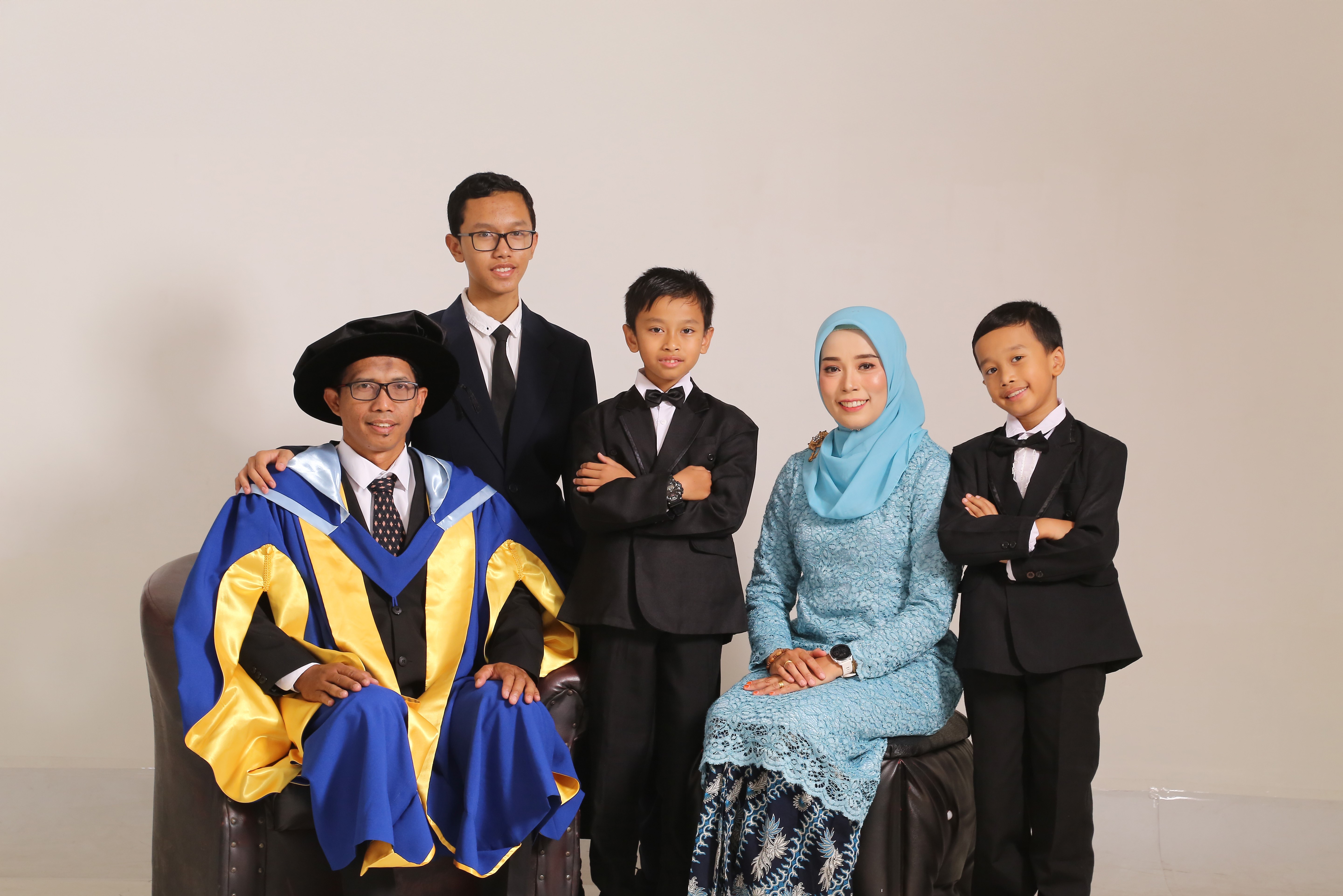 GRADS 2024 Burhanudin (Burhan) Syaifulloh UnCover The University