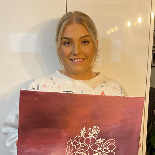 Hannah Armstrong picture