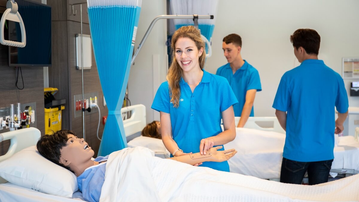 UC nursing student in simulated clinical environment at UC Hospital UC nursing student in simulated clinical environment at UC Hospital
